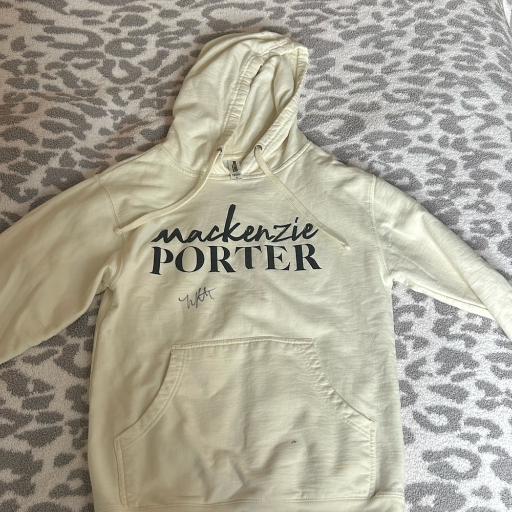 SIGNED!! McKenzie Porter sweatshirt! Real and authentic